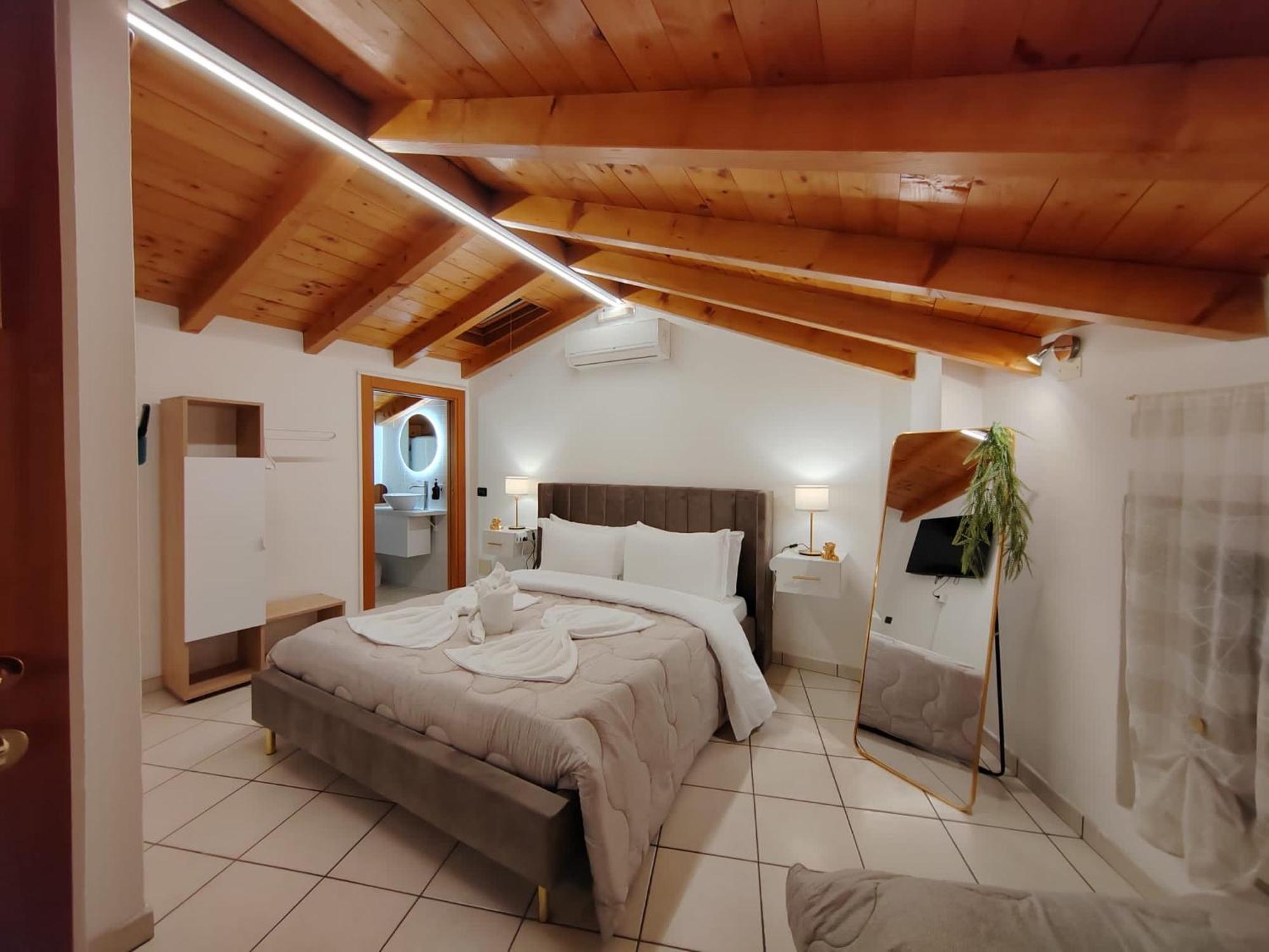 Vitti'S Home Verona 4 - Apartment Bagian luar foto